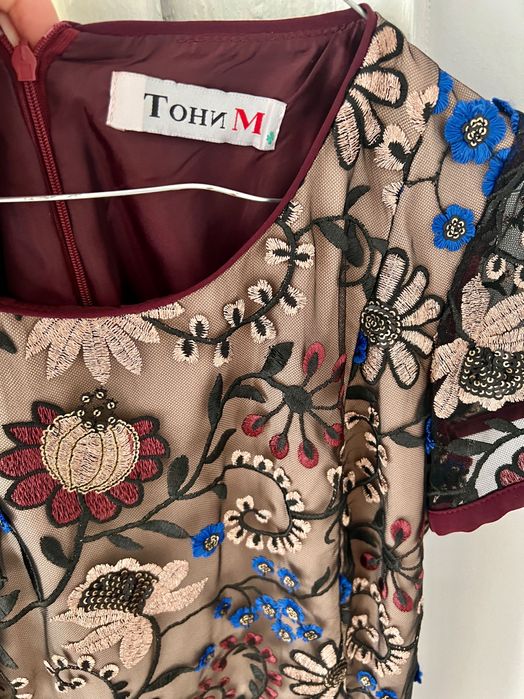 Рокля Тони М, размер М-Л