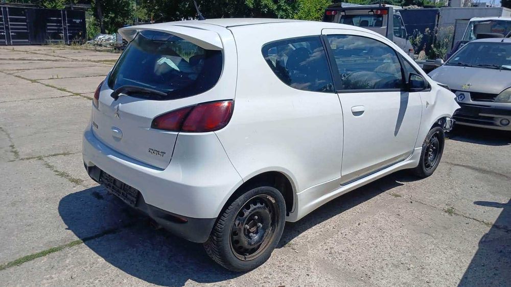 Dezmembrez Mitsubishi Colt 1.3 Benzina Euro 5 Din 2013 - 4A90