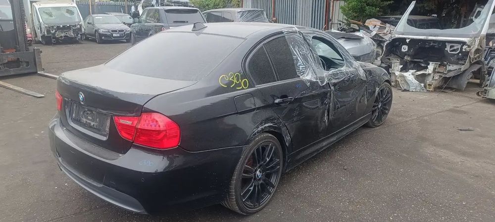 Dezmembrari / Dezmembrez BMW Seria 3 (E90) 2.0 N47D20 cutie viteze automata cod culoare 475 BLACK SAPPHIRE