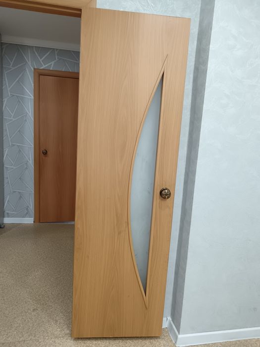 Продам б/у двери