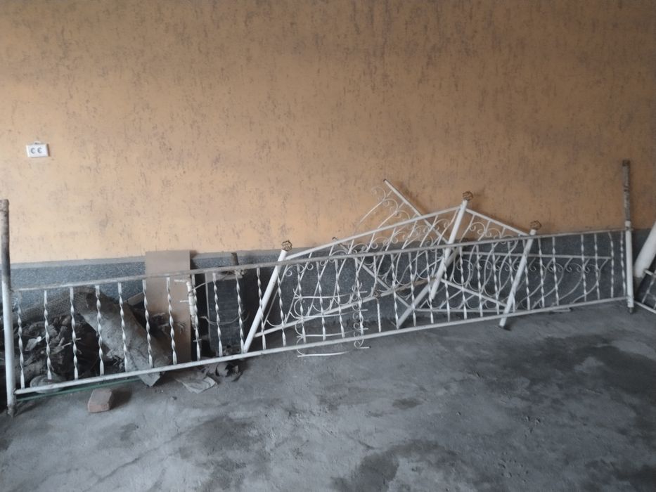 Темирдан панжара