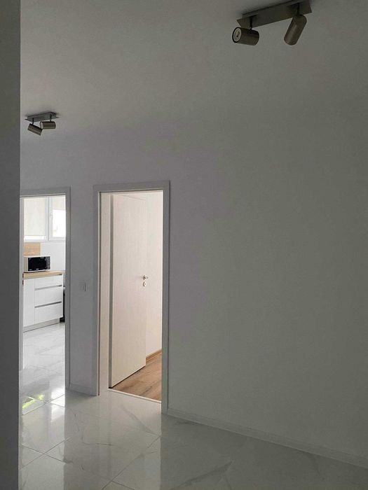 Дава се под наем Двустаен апартамент в Бургас, Възраждане - 52 кв.м за 250 € - Снимка #11