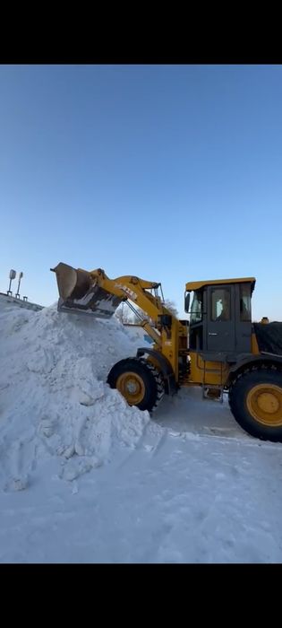 Погрузчик услуги , мини погрузчик вывоз снега.