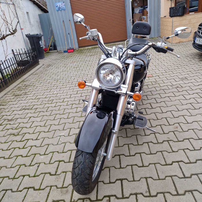 Suzuki Intruder VL 800 impecabil