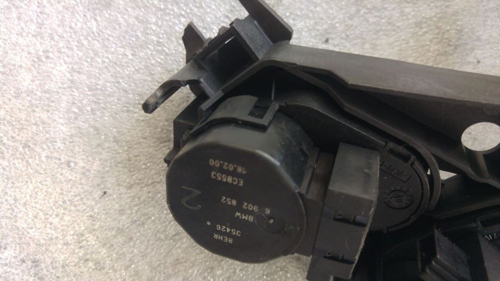 motoras aeroterma bmw e46 6902852