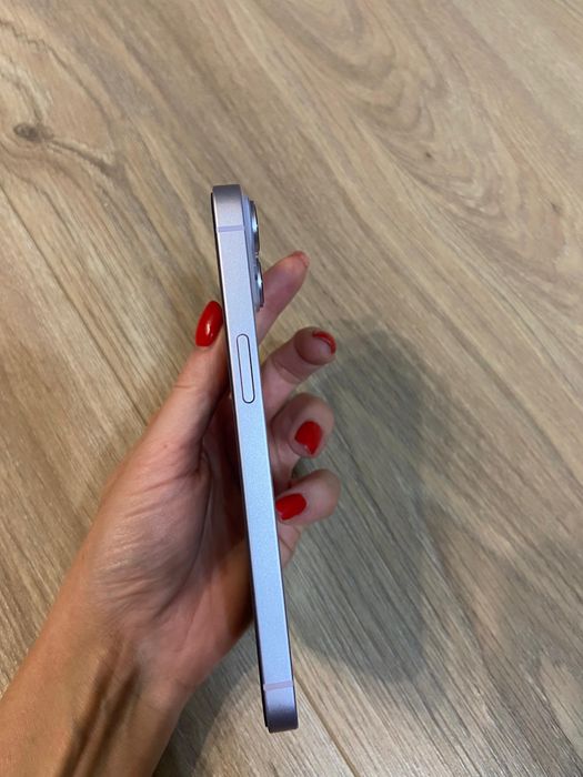 Продам Iphone 14
