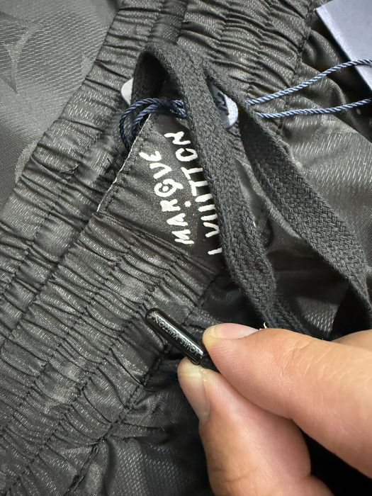 Compleu Louis Vuitton din matase colectie noua vara 2026