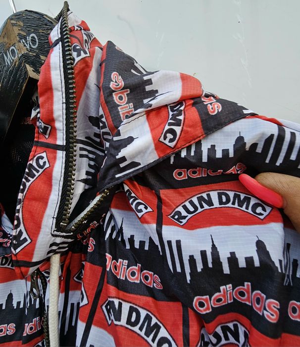 Adidas Run DMC оригинална дамска горница ветровка С/М  размер