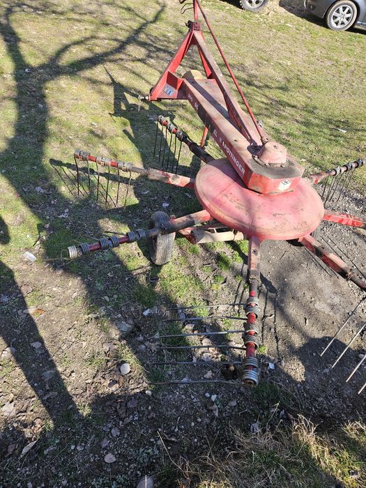 Vând greblă tip păianjen