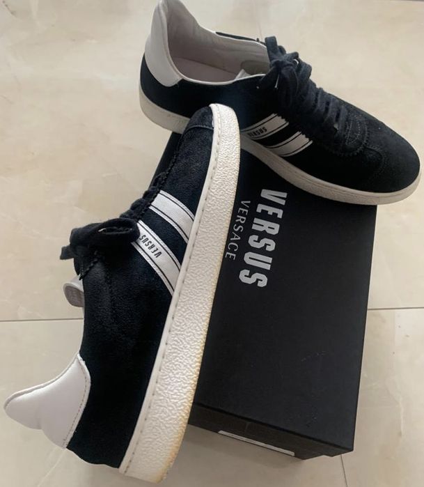 Sneakersi Versus Versace piele intoarsa