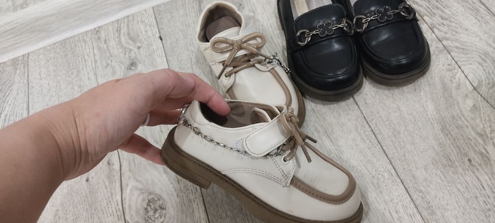 Продаю лоферы детские