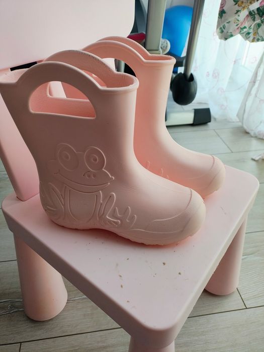 Детски ботушки при дъжд