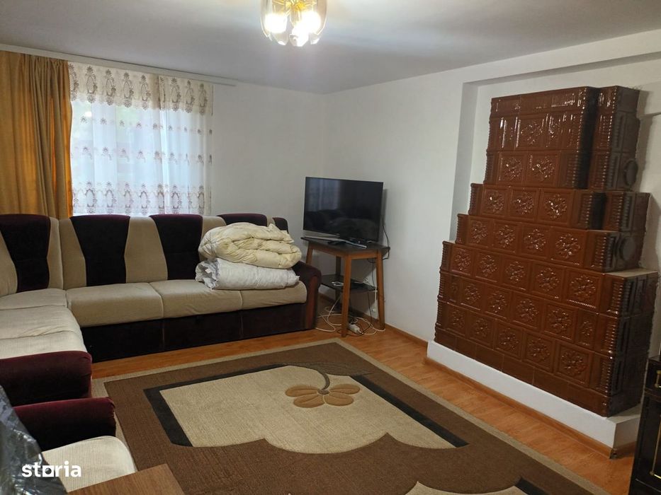 Casa cu 1ha teren la Baisa