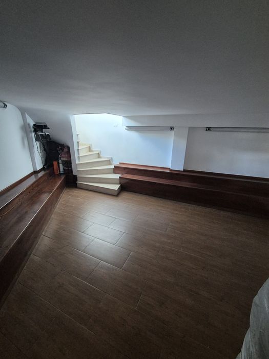 Spatiu comercial, langa metrou Tineretului - Parcul Carol