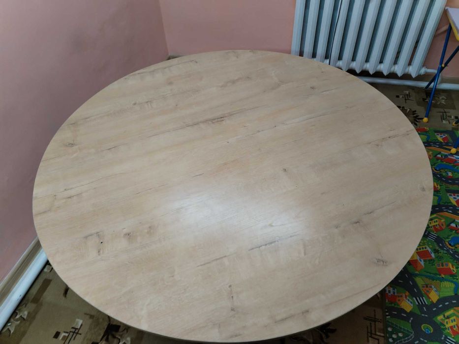 Продам круглый стол