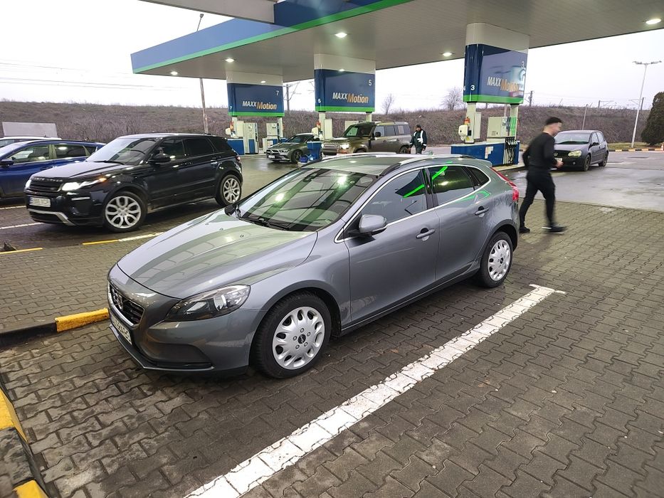 Volvo V40 - PREȚ FIX -  2.0 diesel 2015, 120 cp pr