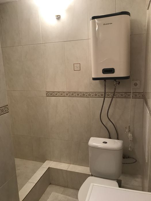 Продам 5- комнатную квартиру.