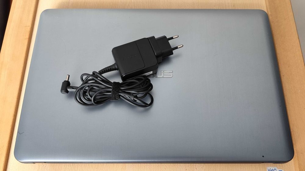 Asus X541U-Intel i5-6200