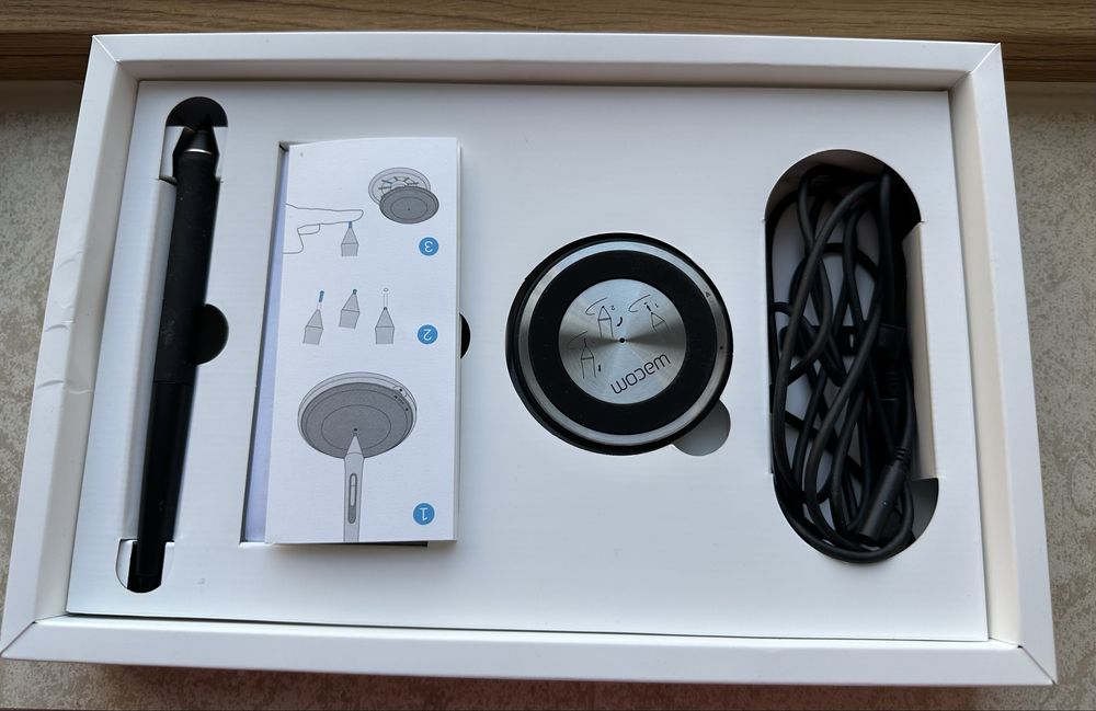 Графический планшет Warcom Intuos Pro Small PTH-460