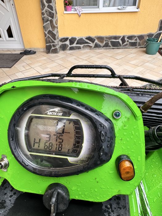 Atv Arcticat 700 EFI