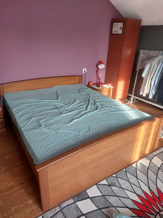 Кровать двуспальная