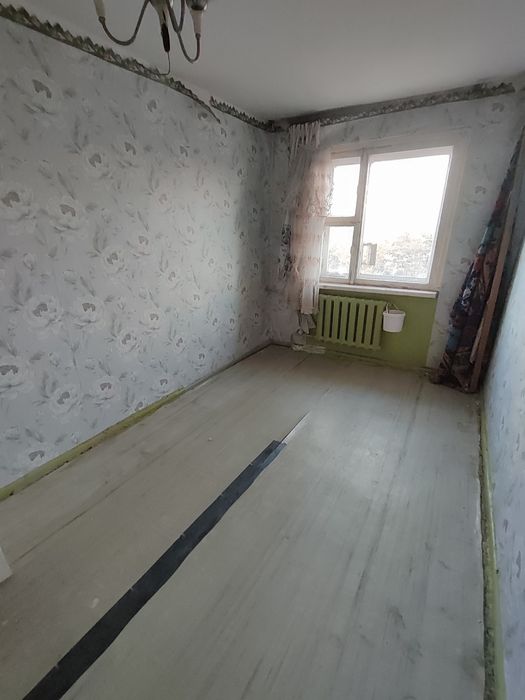 Продается 2-комн (6-50, 5 эт)