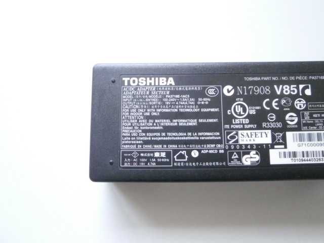Зарядно лаптоп Toshiba