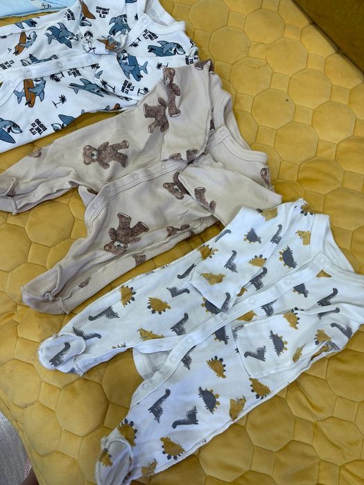 Продам детские вещи