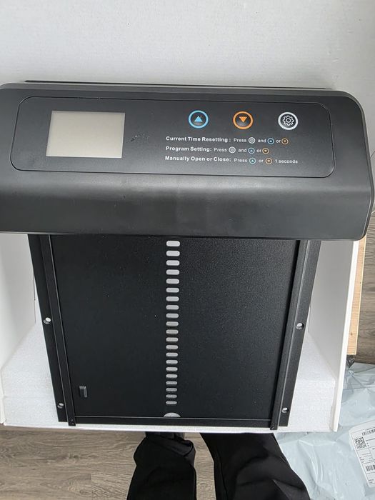 Ușița Automata Coteț Găini cu programare