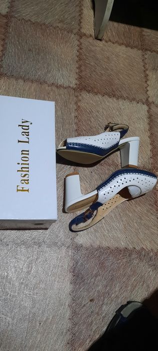 Басоножки , размер 35 .