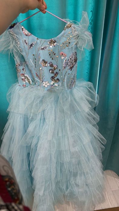 Продается платье. Ручная работа. Высокое качество.