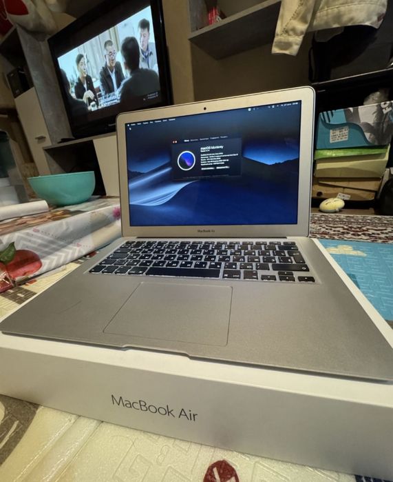 MacBook Air 13 2015 / Core i5 в отличном состоянии
