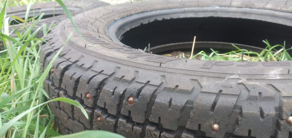 Продам шины на ниву 185/75 16