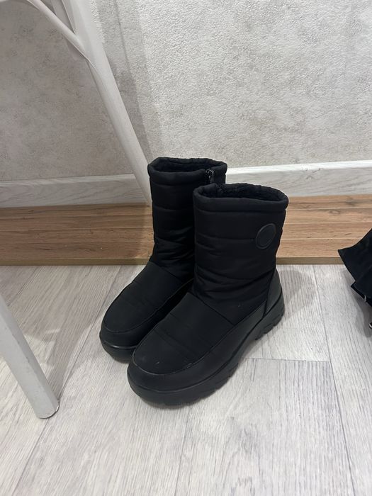 Зимние сапоги 4 пары , 36 размер