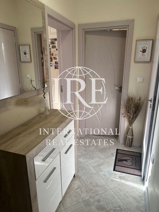 Продава се Двустаен апартамент в Варна, Победа - 72 кв.м за 2500 €/кв.м - Снимка #3