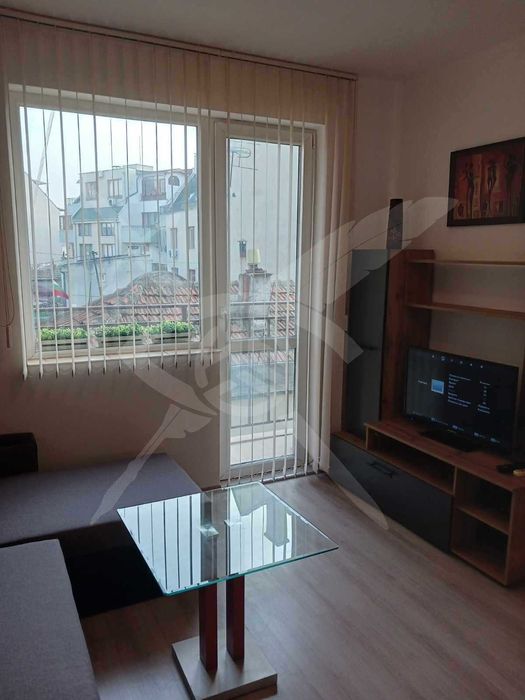 Двустаен апартамент - Погреби - 653