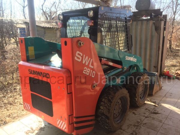 Sunward 2810 мини погрузчик бобкат, минипогрузчик щётка вилы