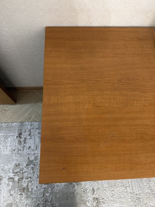 Продам стол письменный