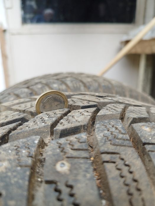 Гуми със шипове 14