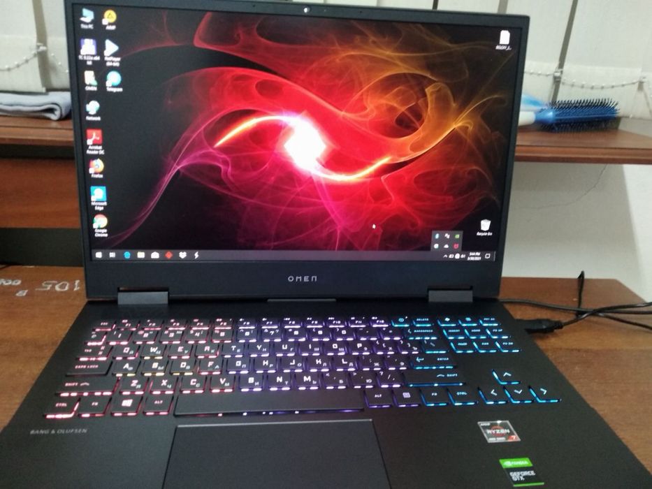 HP Omen 15-en0013dx