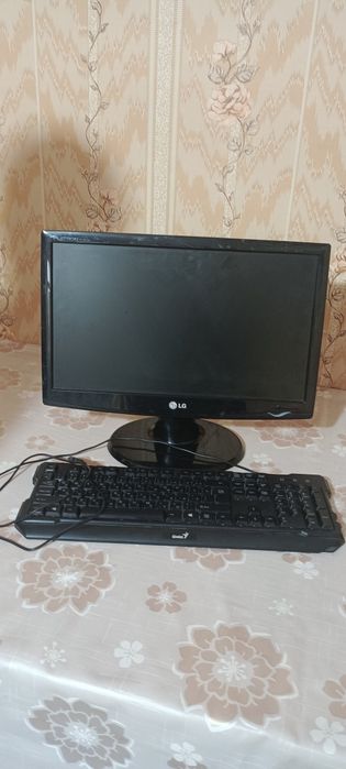 Монитор за 10000 тг.