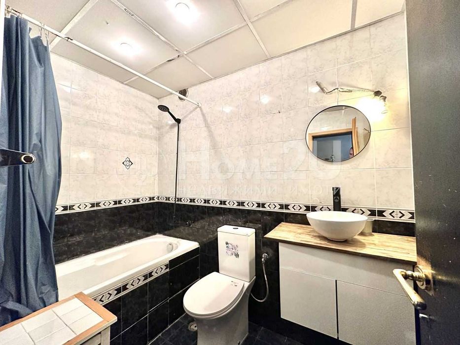 Дава се под наем Тристаен апартамент в София, Лозенец - 115 кв.м за 407.49 € - Снимка #9