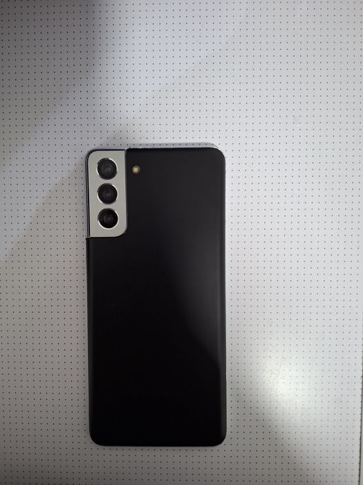 Продам телефон Самсунг S21+