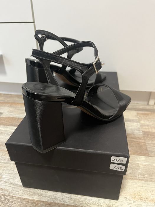 обувки 38 н и чанта клъч радичев