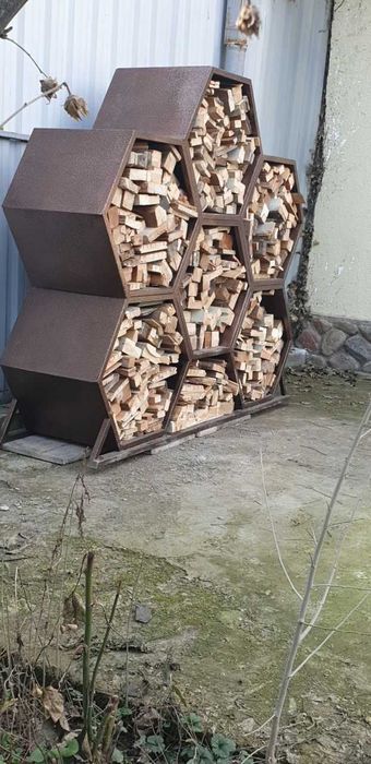 продается дровница