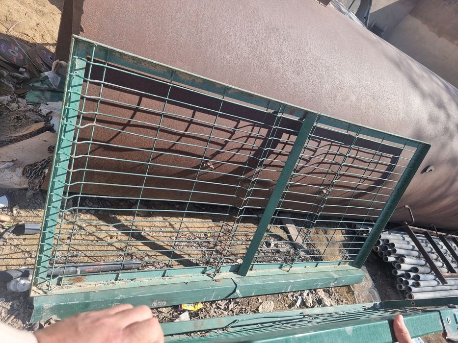 Срочно продам столы,ЛДСП