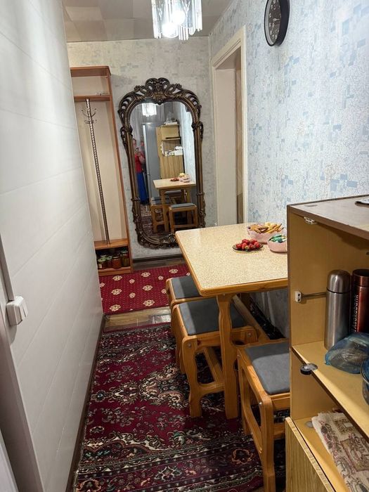 Продаю 1 комнатную квартиру Янгихает Спутник 1