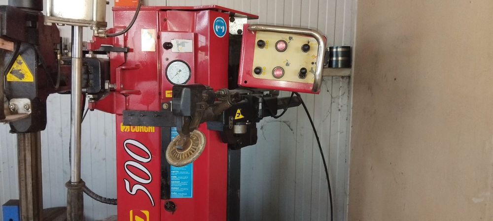 Машина за гуми CORGHI