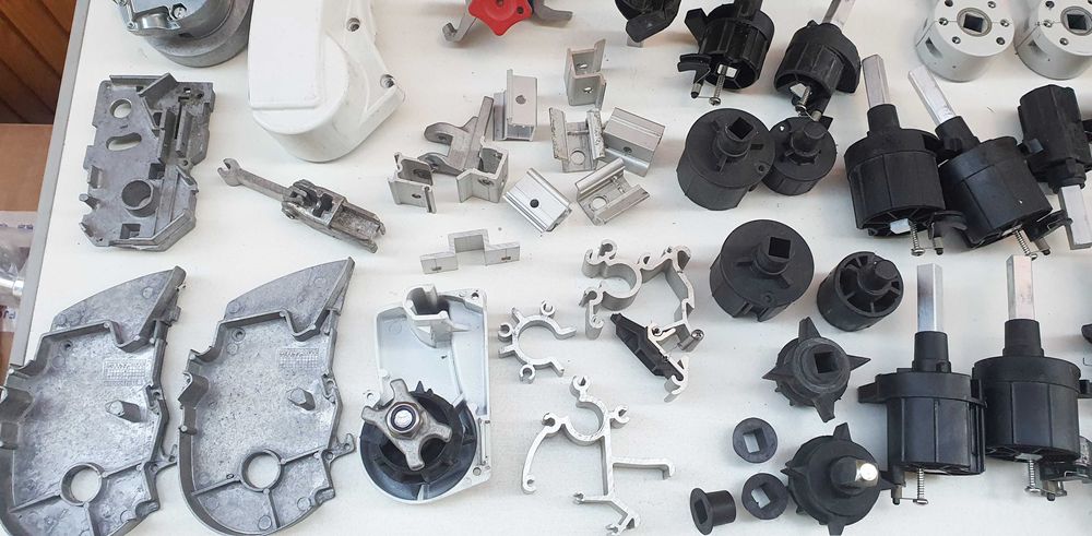 Piese marchize Thule, Fiamma,  LB , noi si folosite, toate la pachet