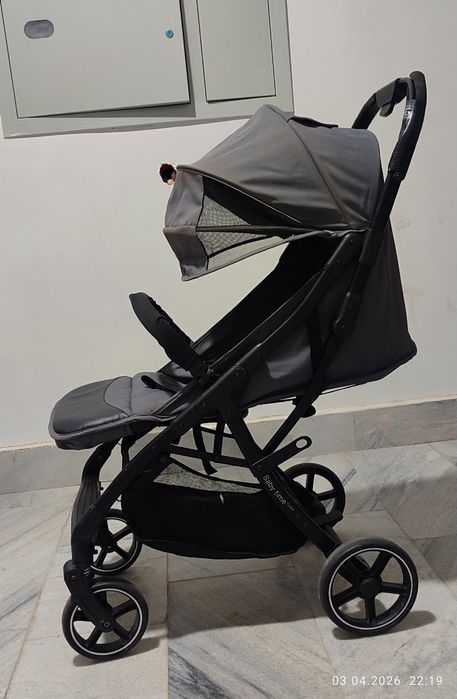 Коляска чемодан лёгкая